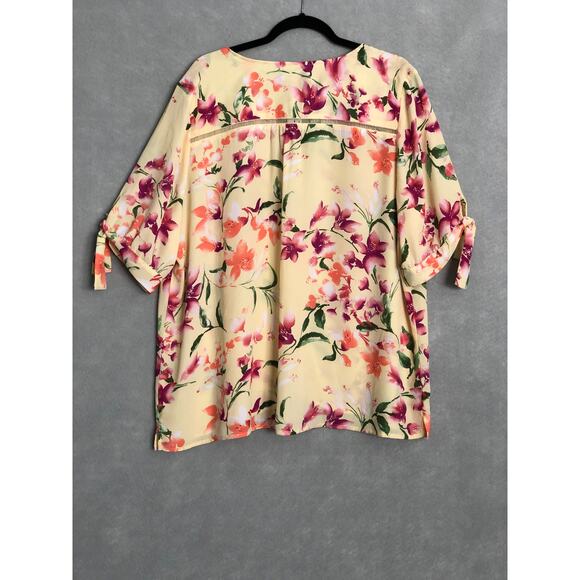 Investments Floral Top Women's 2X Woven V-neck 3/4 Tie Sleeves Yellow NEW - Picture 5 of 7